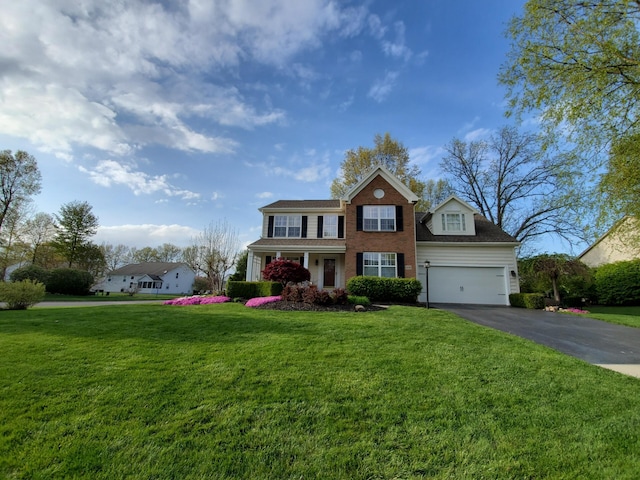 6690 Hermitage Dr, Westerville, OH 43082 - traditional-style house with a front yard and aphalt driveway