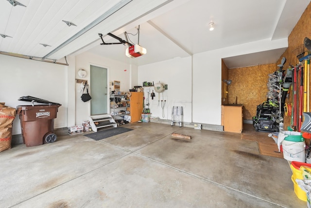 6690 Hermitage Dr, Westerville, OH 43082 - garage with a garage door opener