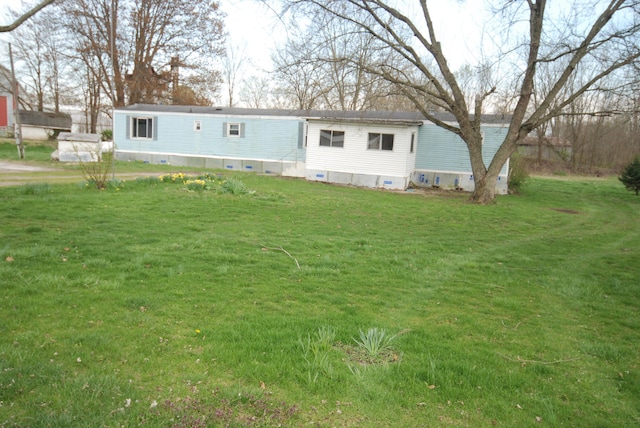 20543 Treaty Line Rd, West Mansfield, OH 43358 - exterior space featuring a yard and crawl space