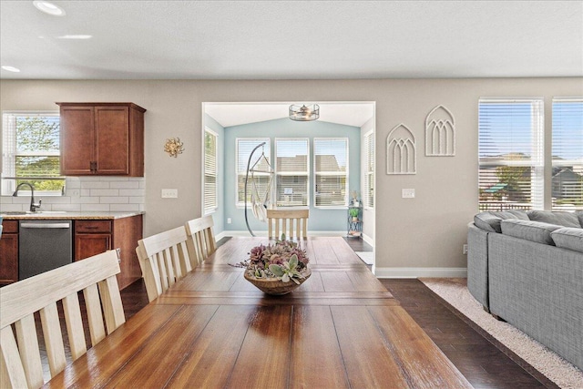 dining room with baseboards, recessed lighting, and dark wood-style flooring