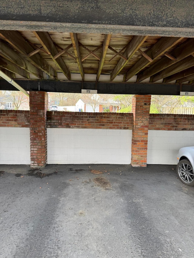 1610 Lafayette Dr Unit 1610, Columbus, OH 43220 - view of garage