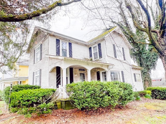view of front of house featuring covered porch
