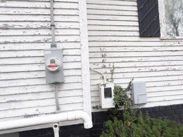 exterior details with electric meter