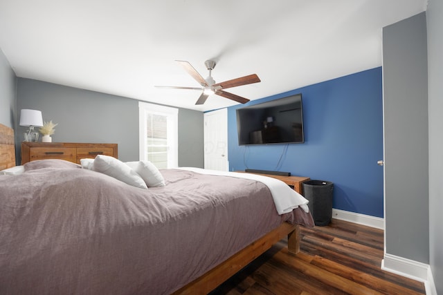 5514 Fairfield Rd, Orient, OH 43146 - bedroom with wood finished floors, baseboards, and ceiling fan