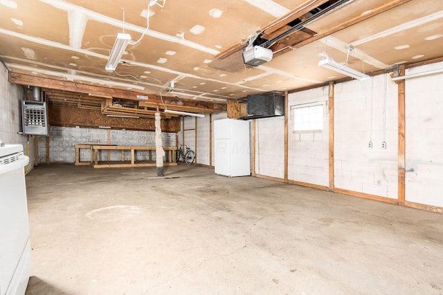 3111 Hatfield Ct, Columbus, OH 43232 - basement with concrete block wall