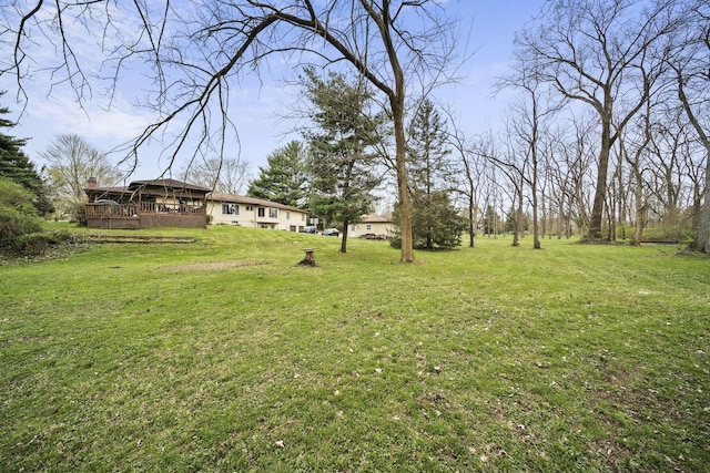11378 Ann Dr NW, Baltimore, OH 43105 - view of yard with a deck