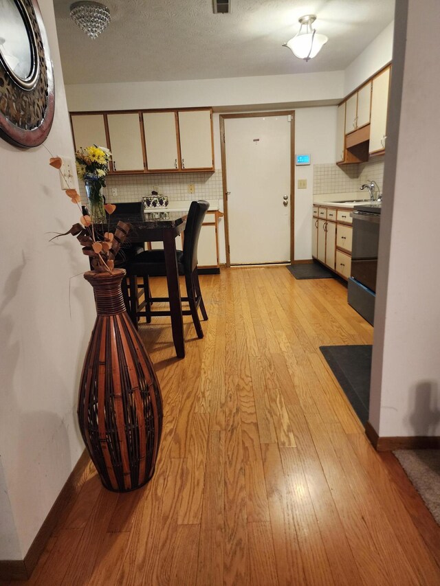 6805 Willow Creek Dr, Dayton, OH 45424 - photo 9