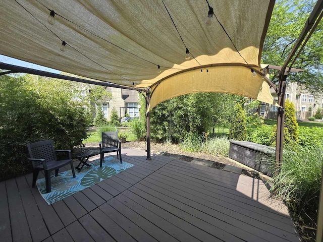 3379 Fishinger Mill Dr, Hilliard, OH 43026 - view of wooden terrace