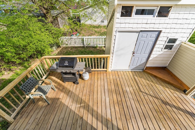 1706 Kinross Ln, Galloway, OH 43119 - wooden deck featuring fence and a grill
