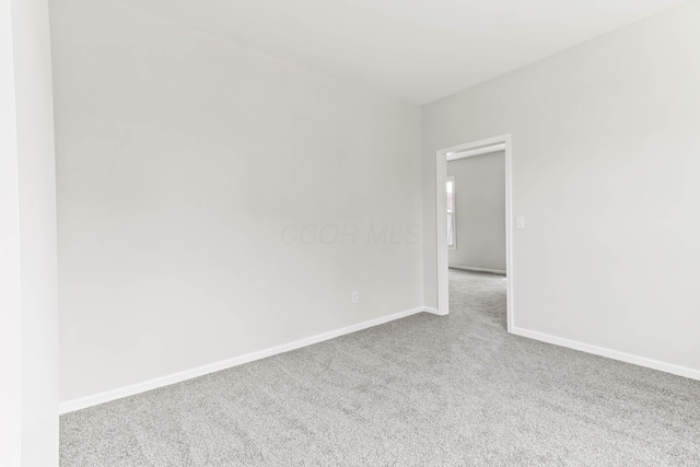 378 Maple Ave, Newark, OH 43055 - unfurnished room featuring baseboards and carpet