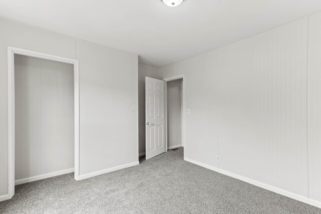 378 Maple Ave, Newark, OH 43055 - unfurnished bedroom featuring carpet flooring and baseboards