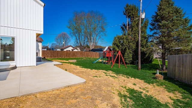 500 Hemlock Pl, Newark, OH 43055 - view of yard featuring a fenced backyard, a patio area, and a playground
