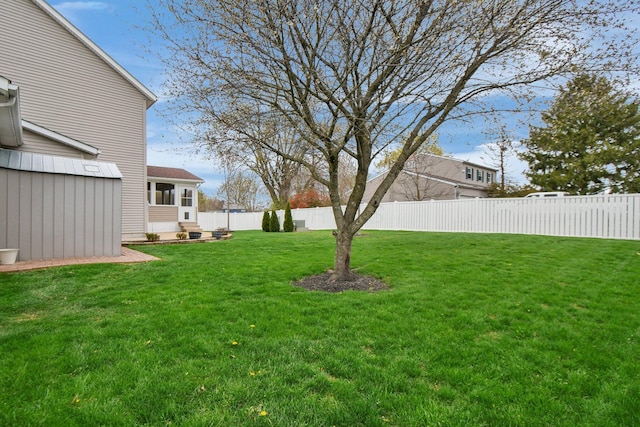 191 Craig Dr, Thornville, OH 43076 - view of yard featuring a fenced backyard