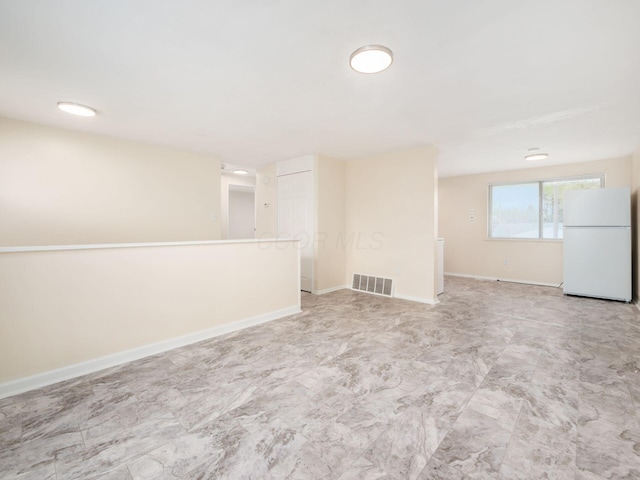 3198 Benham Ct, Columbus, OH 43232 - unfurnished room featuring visible vents and baseboards