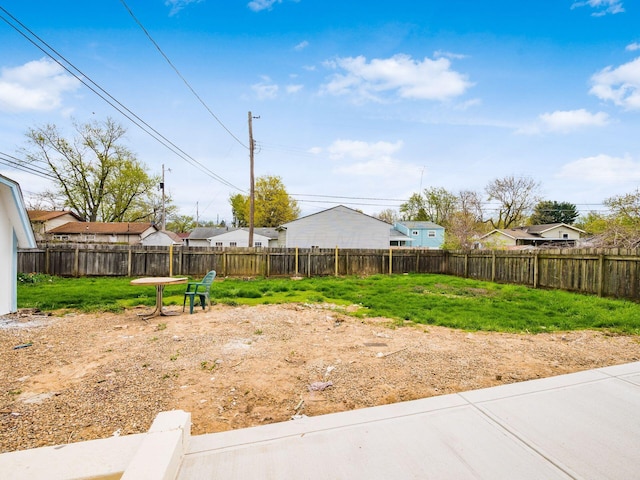 3198 Benham Ct, Columbus, OH 43232 - view of yard with a fenced backyard and a residential view