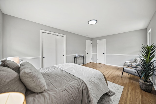 2960 Berwick Blvd, Columbus, OH 43209 - bedroom with wood finished floors and baseboards