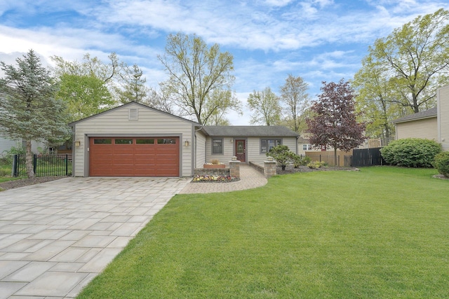 441 Gentlewind Dr, Westerville, OH 43081 - single story home featuring an attached garage, fence, driveway, and a front lawn