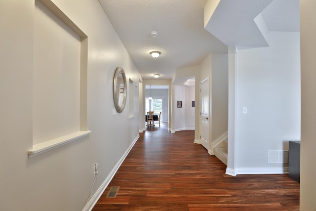 6134 Glade Run Rd, Hilliard, OH 43026 - corridor with wood finished floors and baseboards