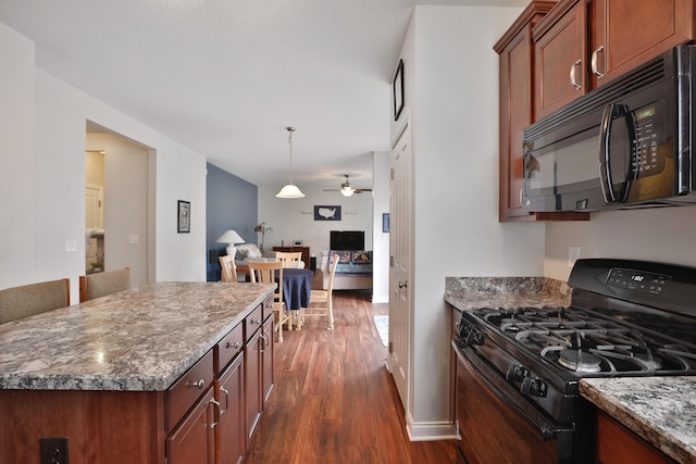 6134 Glade Run Rd, Hilliard, OH 43026 - kitchen with black appliances, dark wood-style flooring, a ceiling fan, open floor plan, and baseboards