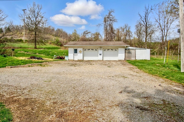 5235 Raiders Rd, Frazeysburg, OH 43822 - view of detached garage