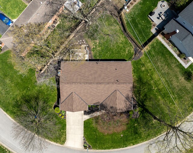 5580 Millington Rd, Columbus, OH 43235 - drone / aerial view