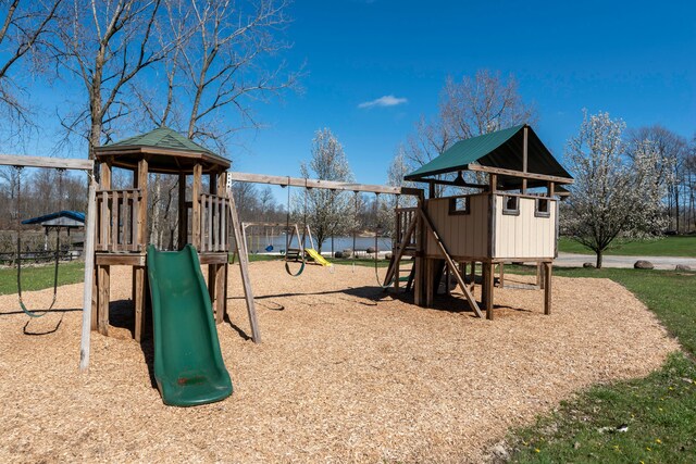 211 Candlewood Dr Unit 9, Mount Gilead, OH 43338 - view of community playground
