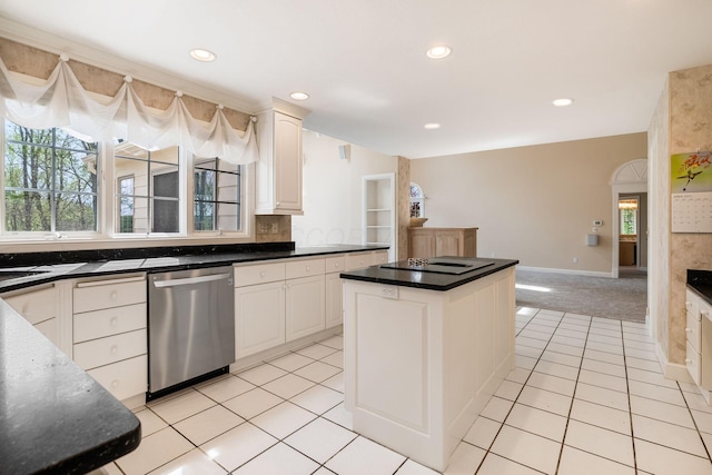 1354 Hemlock Ct NE, Lancaster, OH 43130 - kitchen featuring black electric cooktop, a center island, stainless steel dishwasher, baseboards, and recessed lighting