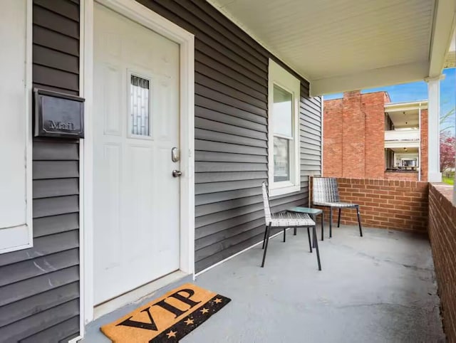 85 Dana Ave, Columbus, OH 43222 - entrance to property featuring a porch