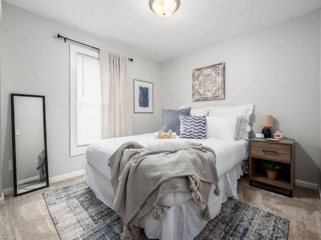 85 Dana Ave, Columbus, OH 43222 - carpeted bedroom featuring baseboards