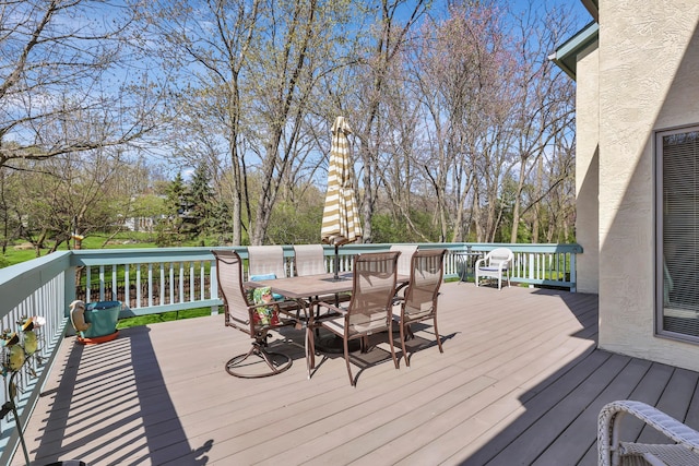 665 Cherrington Rd, Westerville, OH 43081 - deck featuring outdoor dining space