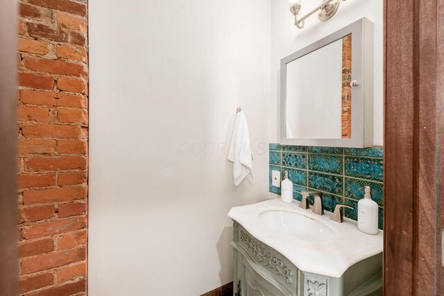 870 Oakwood Ave, Columbus, OH 43206 - bathroom with vanity and backsplash