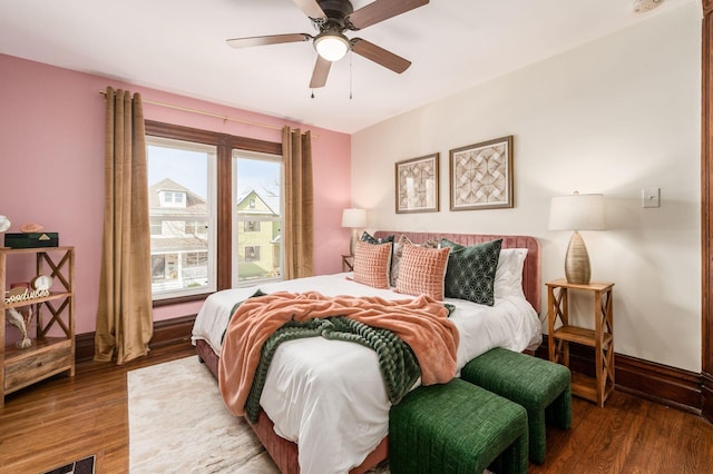 870 Oakwood Ave, Columbus, OH 43206 - bedroom featuring ceiling fan, wood finished floors, and visible vents