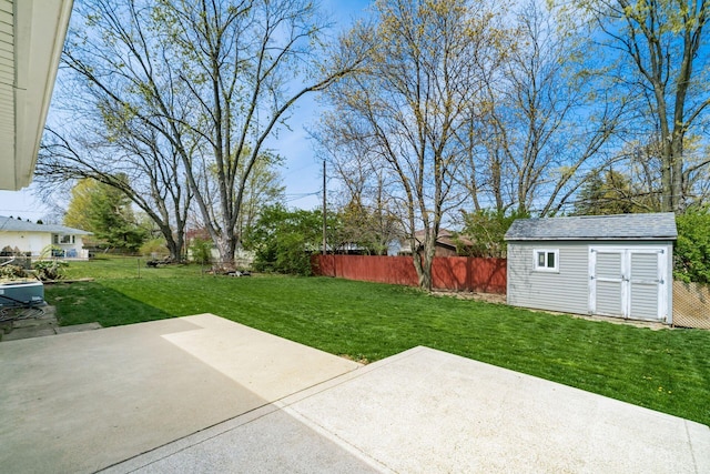 2852 Longfield Rd, Columbus, OH 43204 - view of yard with a patio area and an outbuilding