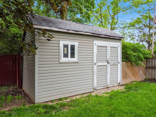 2852 Longfield Rd, Columbus, OH 43204 - view of shed