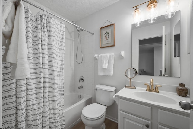 155 Arrowfeather Ln, Lewis Center, OH 43035 - full bathroom with a textured ceiling, toilet, vanity, and shower / bath combo