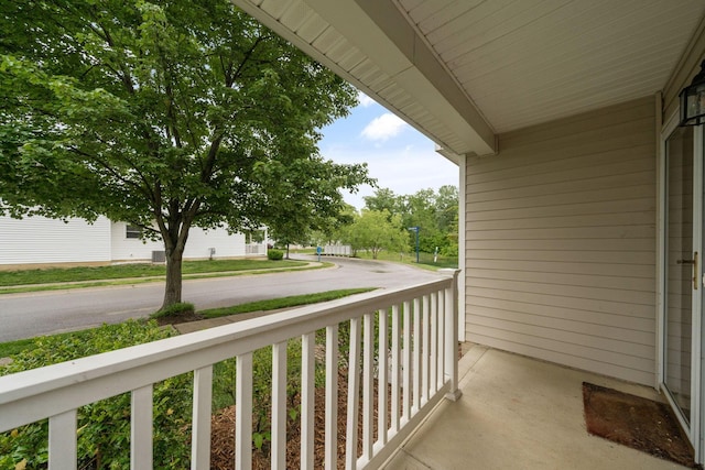 155 Arrowfeather Ln, Lewis Center, OH 43035 - view of porch