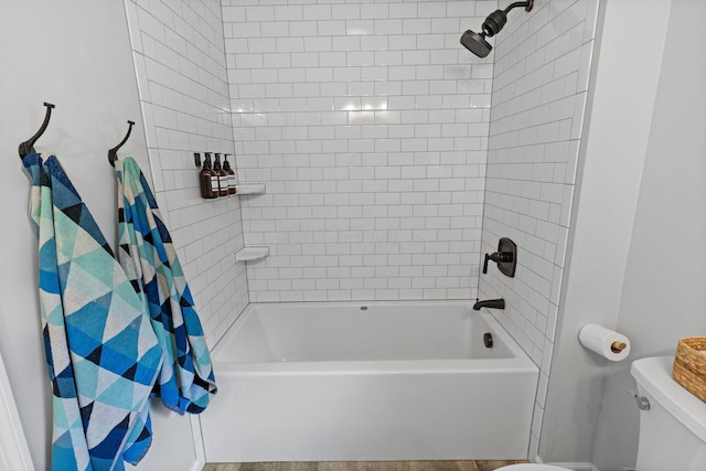 8019 Clouse Rd, New Albany, OH 43054 - bathroom with shower / bath combo