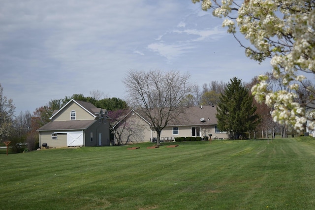 11283 Palmer Rd SW, Pataskala, OH 43062 - view of yard with a barn and an outdoor structure