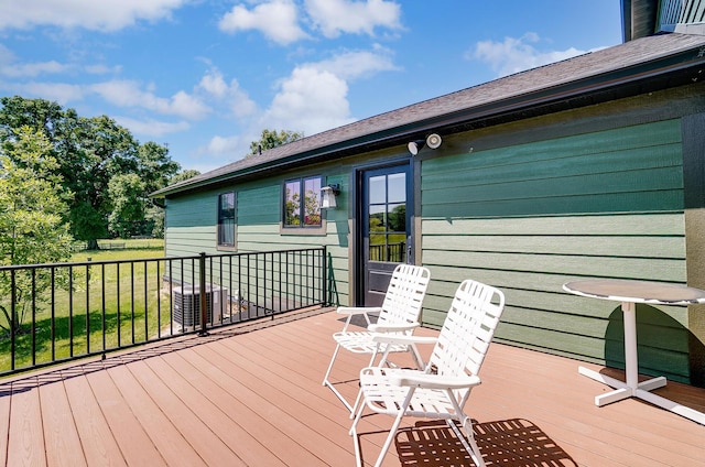9730 Lancaster Kirkersville Rd NW, Baltimore, OH 43105 - view of wooden deck