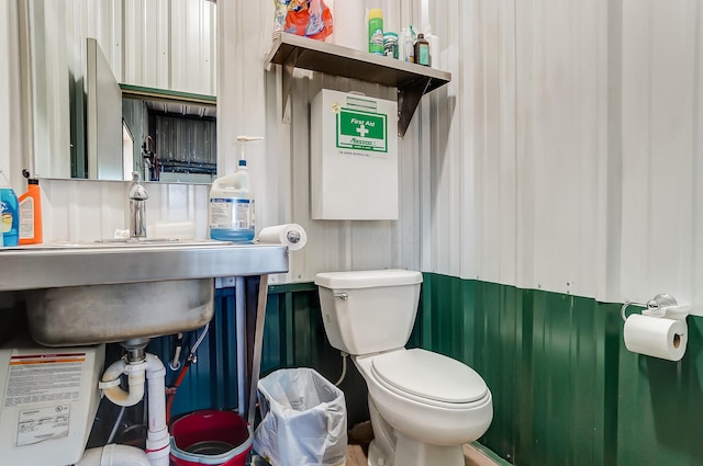 9730 Lancaster Kirkersville Rd NW, Baltimore, OH 43105 - bathroom featuring toilet