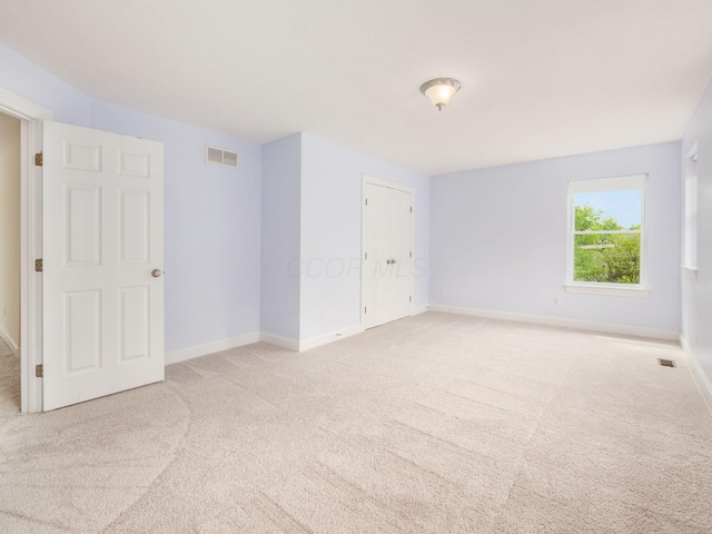 9684 Shawnee Trl, Powell, OH 43065 - unfurnished bedroom featuring carpet and baseboards