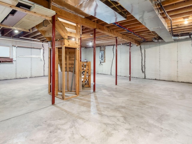9684 Shawnee Trl, Powell, OH 43065 - unfinished below grade area with electric panel