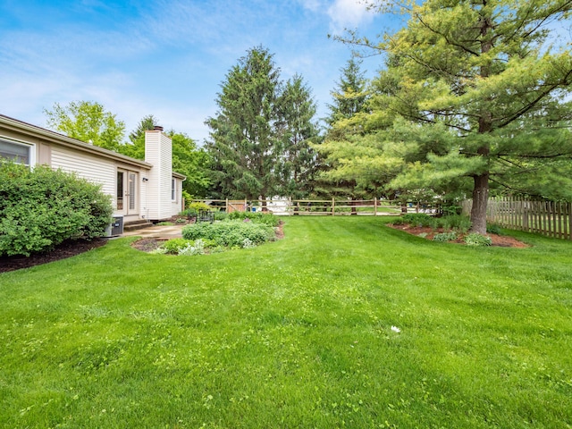 3794 Bridle Ct, Columbus, OH 43221 - view of yard with french doors and entry steps