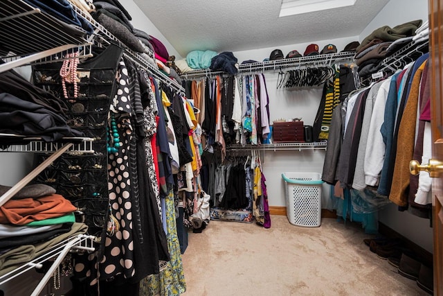 6707 Meadow Glen Dr S, Westerville, OH 43082 - spacious closet featuring carpet