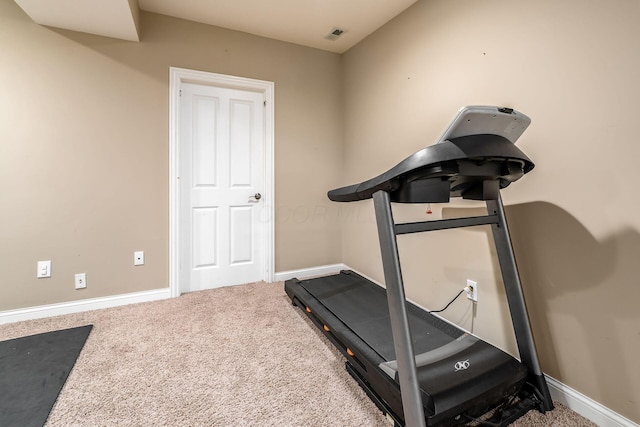 478 Riverbend Ave, Powell, OH 43065 - exercise room with baseboards and carpet