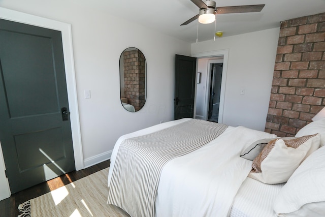 568 Cline St, Columbus, OH 43206 - bedroom featuring light wood-style floors, baseboards, and ceiling fan