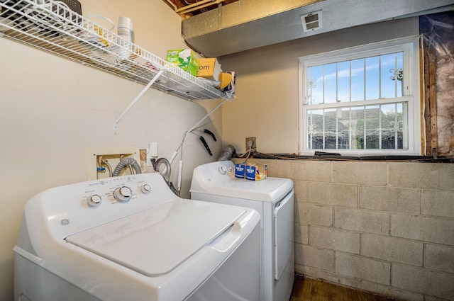 2495 Hingham Ln, Columbus, OH 43224 - laundry room with washing machine and dryer and dark wood finished floors