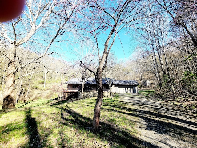 view of front of home with a front lawn