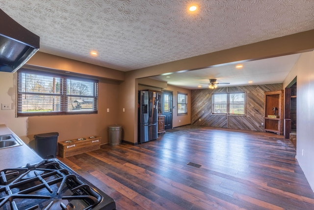 9704 Loudon St, Johnstown, OH 43031 - interior space with a ceiling fan, wood finished floors, visible vents, and recessed lighting
