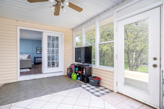 1005 Glenn Ave, Washington Court House, OH 43160 - sunroom / solarium with ceiling fan and healthy amount of natural light